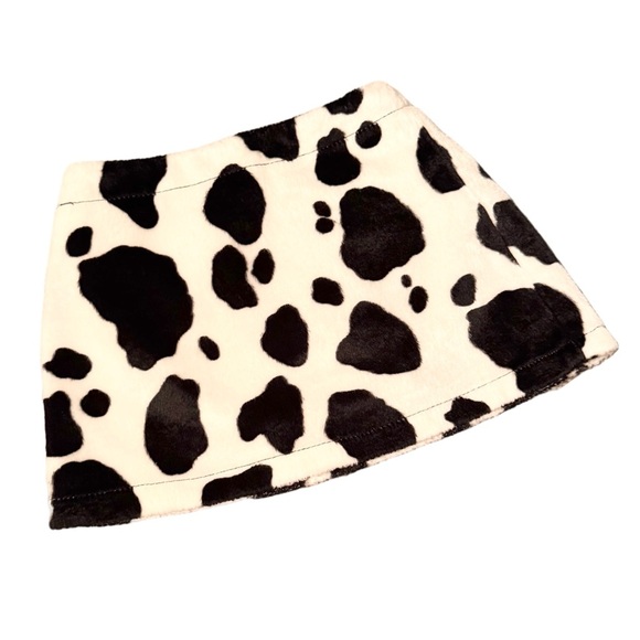 The Children's Place Other - The Children’s Place Black and White Cow Patterned Skirt 18 months